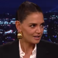 VIDEO: Katie Holmes Talks Being 'Superstitious' When She Does Theatre on THE TONIGHT… Video