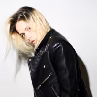 Alison Mosshart Releases Solo Debut Single 'Rise' with Self-Made Video