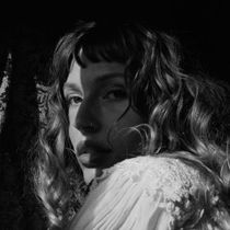 Lennon Stella Announces New Album SLEEPING LION, Shares Single This Week