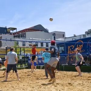 FOX HOSPITALITY GROUP ANNOUNCES BK BACKYARD BAR