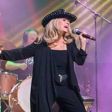 ALWAYS OLIVIA Tribute Concert to Play Riverside Casino in Iowa
