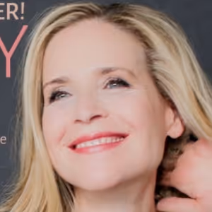 Margaret Curry Brings An Encore of THE SPACE IN-BETWEEN At Laurie Beechman Theatre!