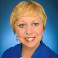 Theatre Memphis Volunteer Jude Knight Receives National Award