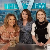 VIDEO: Vanessa Williams, Rachel Dratch, & Julianne Hough Talk POTUS on THE VIEW Video