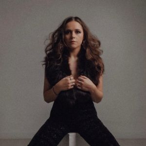 Taylor Rae Shares 'Maybe I’m The Villain' Single From New Album