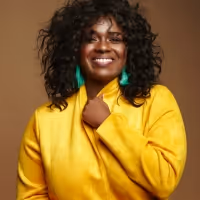BWW Interview: Deborah Joy Winans Talks DON'T WASTE YOUR PRETTY, the Finale of…