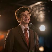 Exclusive: Ben Levi Ross Performs Bobby Darin Song in ELSBETH Season 3 Finale Video