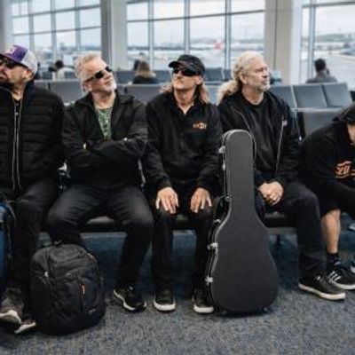 Hillbilly Vegas Release A LA MODE Album, to Open for Blue Oyster Cult in August