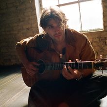 Jonah Kagen Shares New Single 'Matches'