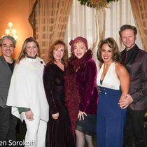 Review: The Dutch Treat Club Holiday Spectacular