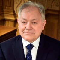 Robert E. Wankel to Receive 2022 Isabelle Stevenson Tony Award