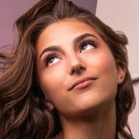MRS. DOUBTFIRE Star Analise Scarpaci to Release Debut EP “Pathetic Little Dreamer”