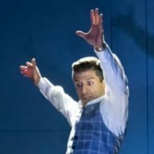 Wake Up With BWW 12/14: FLYING OVER SUNSET Opens, Golden Globe Nominees, and More!