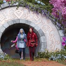 Video: Red and Chloe Are Back in DESCENDANTS: WICKED WONDERLAND Teaser