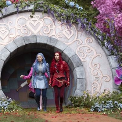 Video: Red and Chloe Are Back in DESCENDANTS: WICKED WONDERLAND Teaser