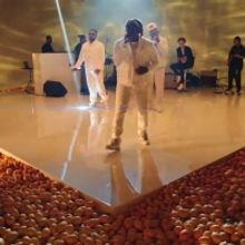 VIDEO: Internet Money Performs 'Lemonade' on THE TONIGHT SHOW