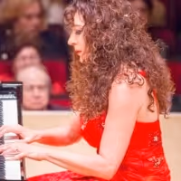 Pianist Rosa Antonelli to Host Hispanic Heritage Month Celebration Concert