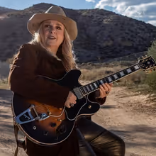 Wynonna Judd and Melissa Etheridge To Play Co-Headlining 'Raised On Radio Tour'