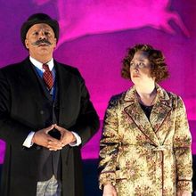 Video: First Look at MRS. CHRISTIE at Milwaukee Rep