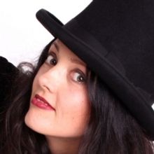 Singer Caitríona O'Leary Performs 26th Installment of UNACCOMPANIED