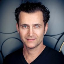 Dweezil Zappa to Bring THE ROX (POSTOPH)Y Tour To The Newton Theatre