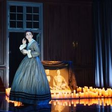 Review: THE TURN OF THE SCREW AT SPOLETO FESTIVAL USA at Dock Street Theatre