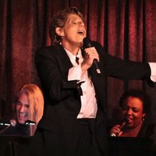 Review: Maggie Kneip's STUCK IN A MOMENT Was A Masterclass in Storytelling at Don't T