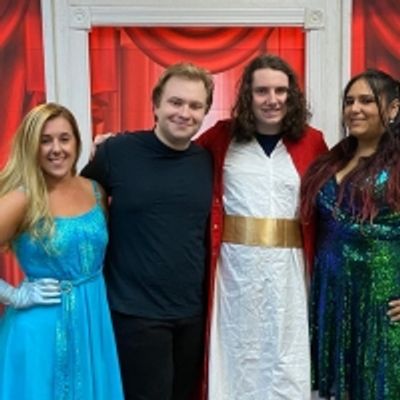 BWW Feature: THE GREEN ROOM by Dramatically Incorrect Theatre Group