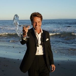Listen: Richard Marx Shares 'The Way You Look Tonight' From New Album