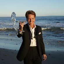 Listen: Richard Marx Shares 'The Way You Look Tonight' From New Album