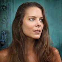 Kristiana Roemer Releases New Album HOUSE OF MIRRORS