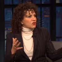 VIDEO: Watch Susie Essman Interviewed on LATE NIGHT WITH SETH MEYERS Video