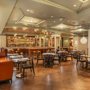 Review: The Parliament in Midtown Makes a Charming Debut