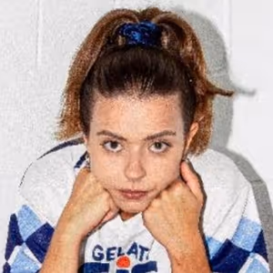 Giulia Tess Shares Emotive Electronica 'Gloves'