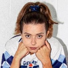 Giulia Tess Shares Emotive Electronica 'Gloves'