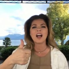 VIDEO: Shania Twain Plays AT HOME SECRETS on LIVE WITH KELLY AND RYAN