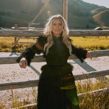 Anne Wilson Releases New Album REBEL; Reveals Tour Dates