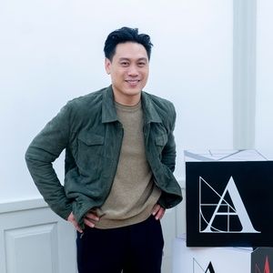 PHOTOS: Jon M. Chu y su pasión por WICKED “Los musicales siempre fueron historias de…