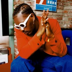 PHABO Shares Emotive LP 'Don't Get Too Cozy'