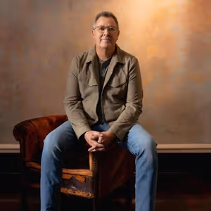 Vince Gill To Receive the 2025 CMA Willie Nelson Lifetime Achievement Award