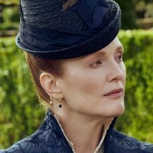 Julianne Moore-Led MARY & GEORGE to Stream on STARZ With Nicholas Galitzine