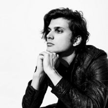 Alex Boniello Releases New Single 'Pigeons'