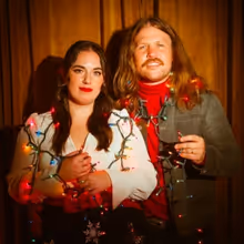 Beth // James Bring Their Sound Into The Holiday Season With New EP 'Christmas At…