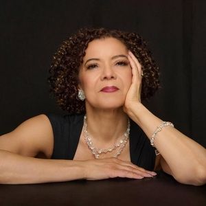 Leslee Warren to Bring LIGHT DARK & STORMY - LENA HORNE to Chelsea Table + Stage