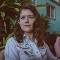 Ismay Shares 'When I Was Younger' Video