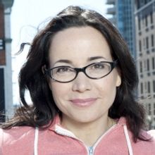 Comedian Janeane Garofalo to Perform at The Den Theatre in March