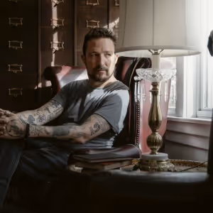 Frank Turner Breaks World Record For Most Shows Performed in Different Cities in 24…