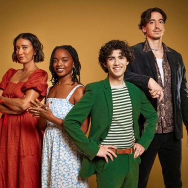 Photos & Video: Full Cast Set for PETER PAN National Tour - Chicago Theater Video