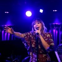 BWW Review: BROADWAY SINGS UNPLUGGED: SARA BAREILLES Wows Audience at The Green Room…