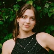 Lizzy McAlpine Shares 'erase me' Featuring Jacob Collier